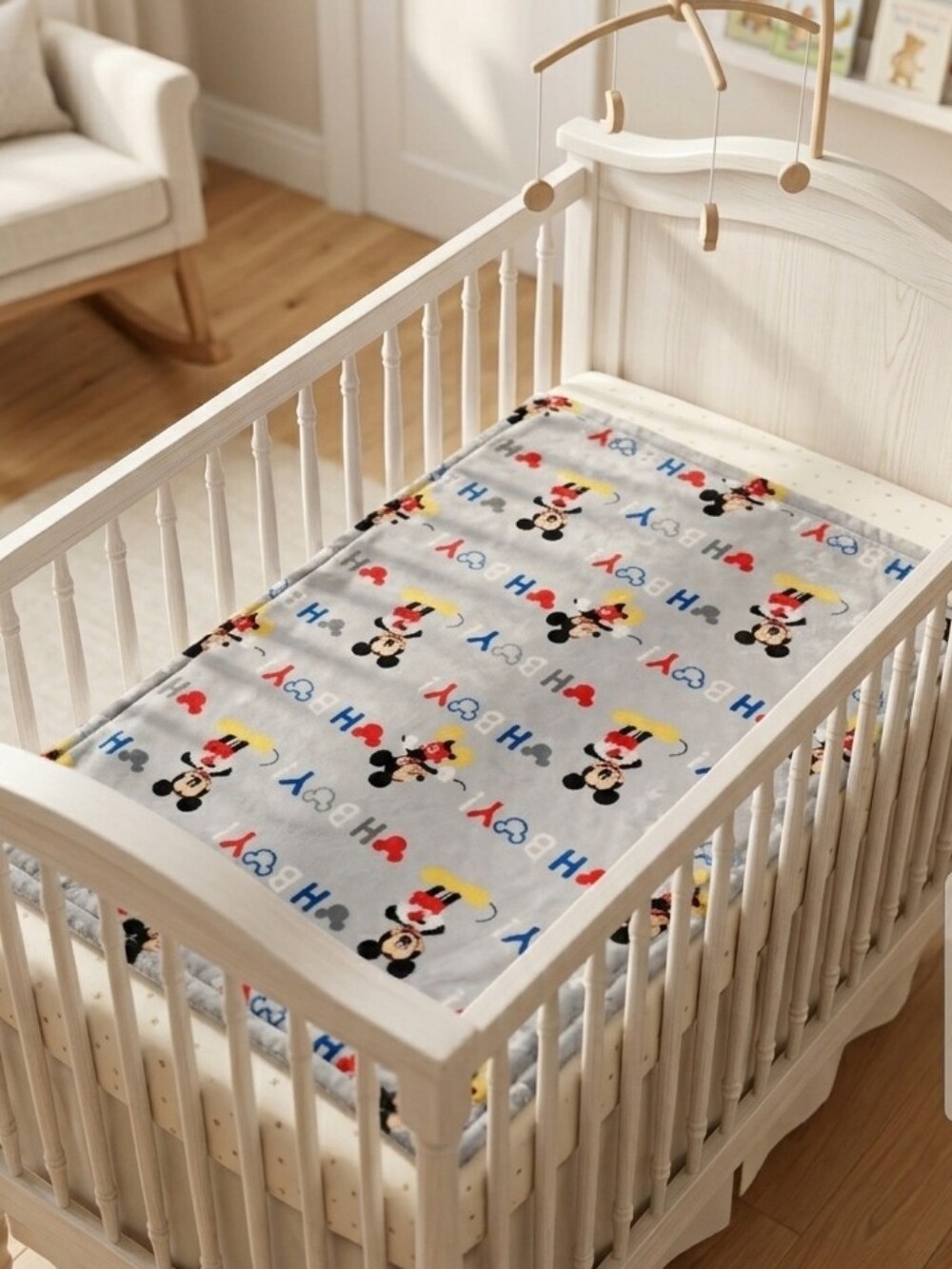 Disney Mickey Mouse "Oh Boy!" Soft plush Minky Cudlie Baby Blanket 22" x 35"